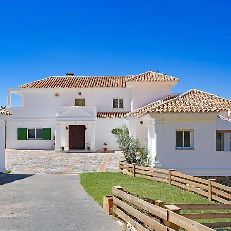 Alhabero Villa *